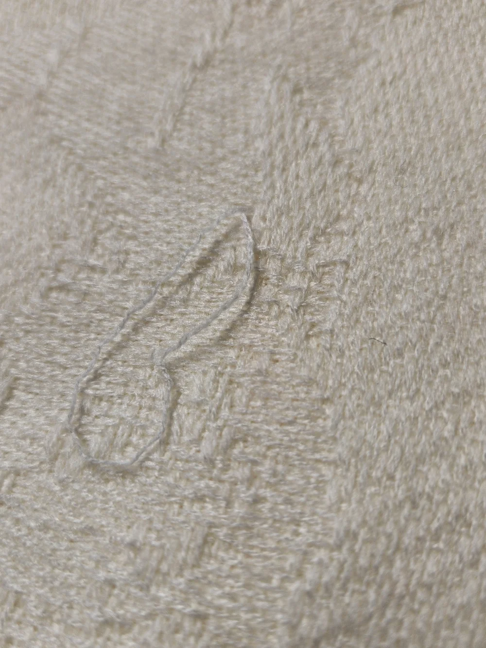 Vintage Ivory Waffle Knit Baby Blanket - Woven Cat Motif & Soft Fringe Throw